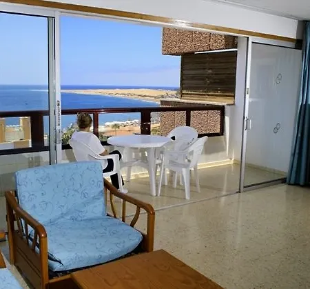 Roja Apartamento