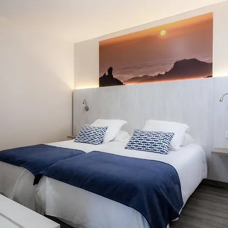 Roja Apartamento *