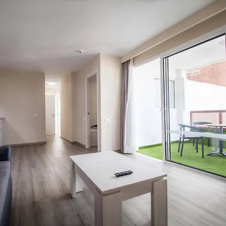 Roja Apartamento *